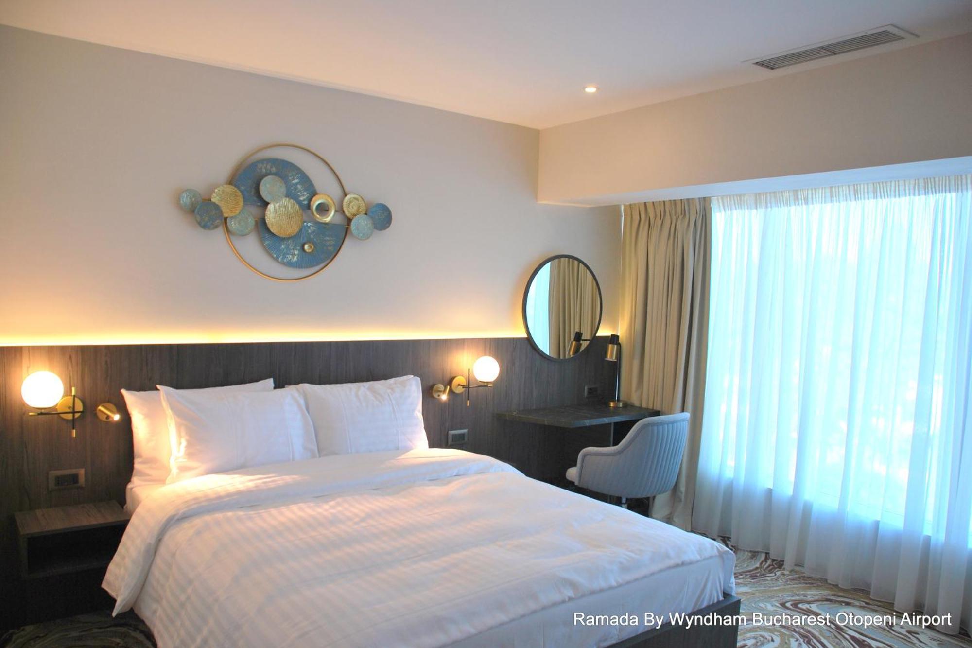 Ramada By Wyndham Bucharest Otopeni Airport Kültér fotó